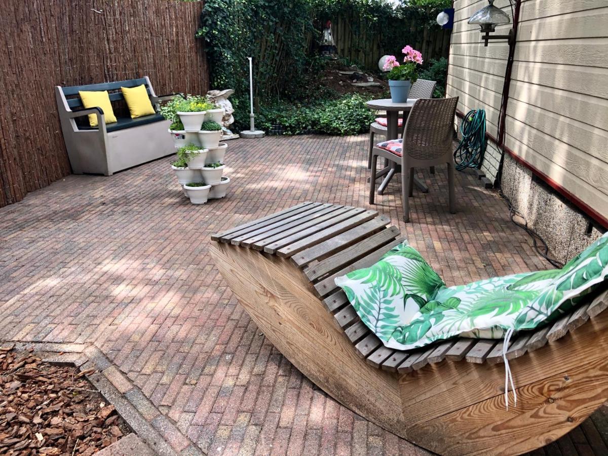 Retro Relax Resort Midden In Het Bos Op De Veluwe In 푸텐 외부 사진