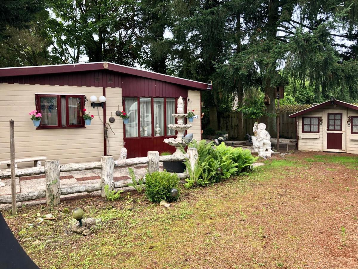 Retro Relax Resort Midden In Het Bos Op De Veluwe In 푸텐 외부 사진