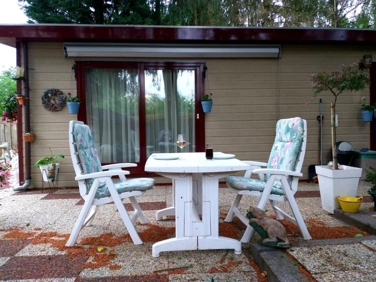 Retro Relax Resort Midden In Het Bos Op De Veluwe In 푸텐 외부 사진
